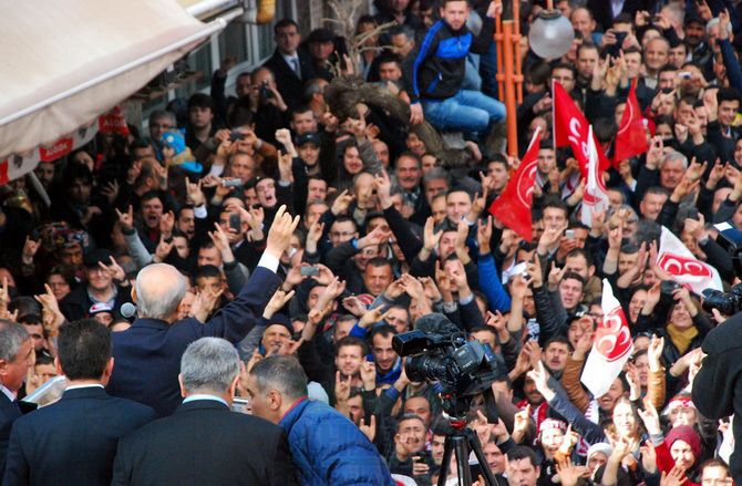 MHP LİDERi DEVLET BAHÇELİ AKHİSARLILAR İLE BULUŞTU